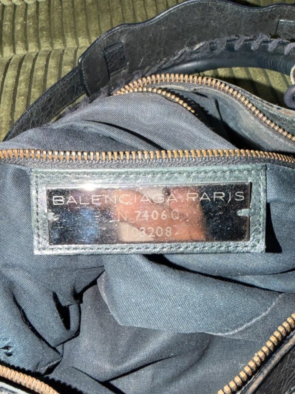 Authentic Balenciaga First Bag - Picture 12 of 13